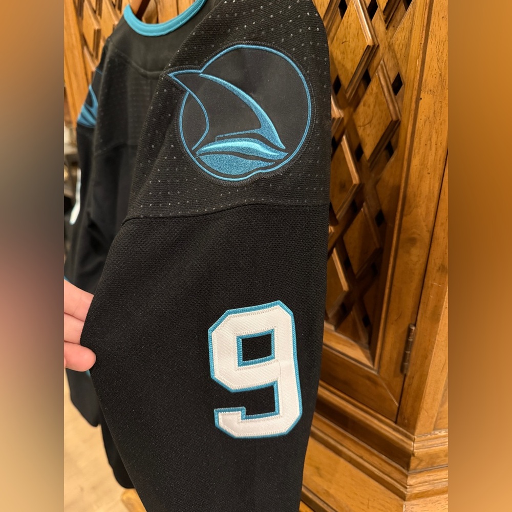 adidas Men’s San Jose Sharks Black Teal NHL Jersey - Picture 5 of 7